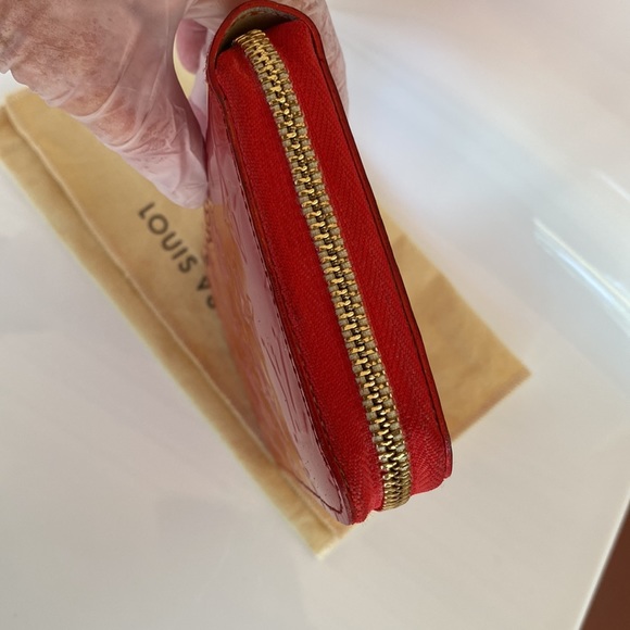 Authentic Louis Vuitton Wallet Zippy Zip around Vernis Date code SP3190 - Picture 7 of 12
